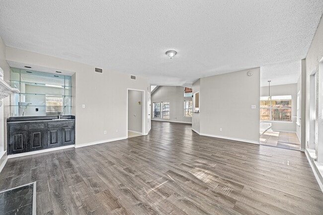 Building Photo - 11123 Gatesden Dr