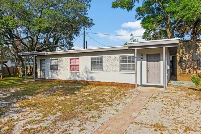 Primary Photo - 1 Bedroom Cottage in Fort Walton Beach!