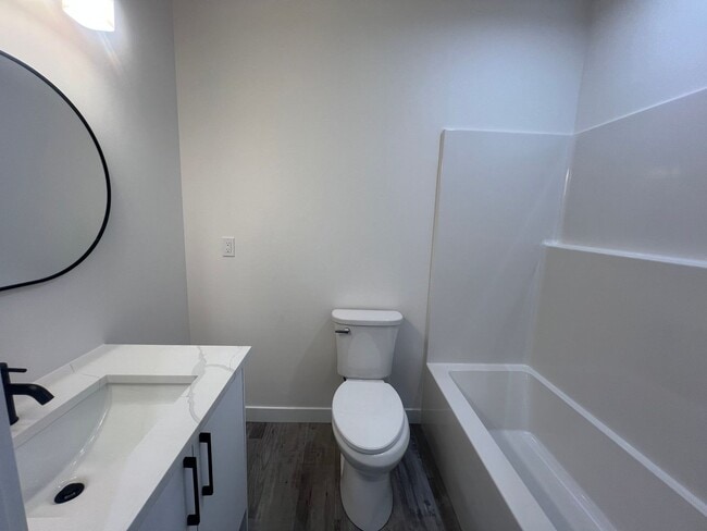 Building Photo - Beautifully Remodeled 3 Bedroom Home in Downtown Ferndale!