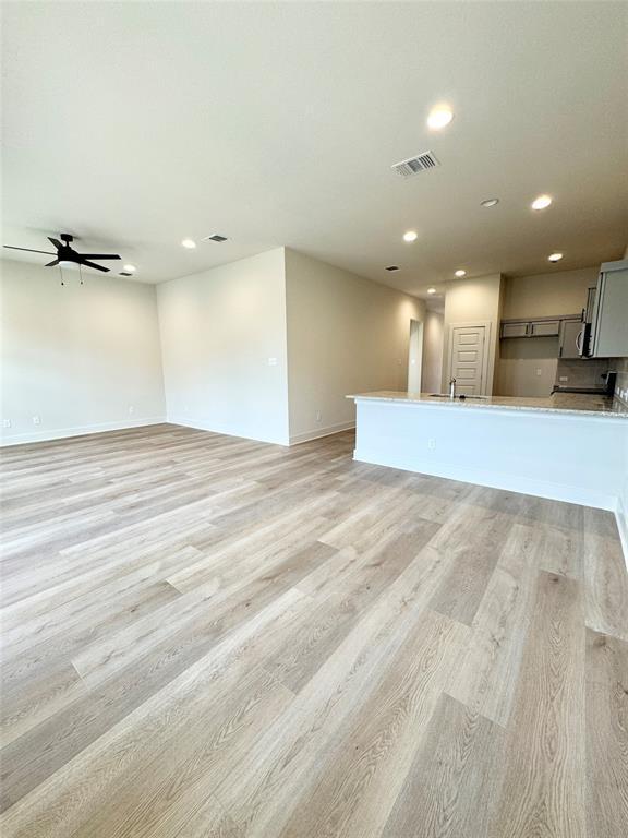 Building Photo - 105 Zayd Ct