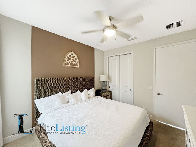 Building Photo - 7755 Westland Dr
