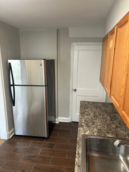 Building Photo - 1307 Hillsway Ct