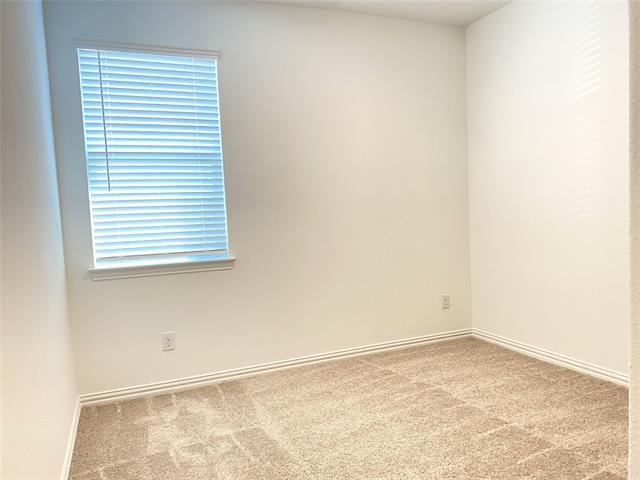 Building Photo - 815 Blackhawk Dr