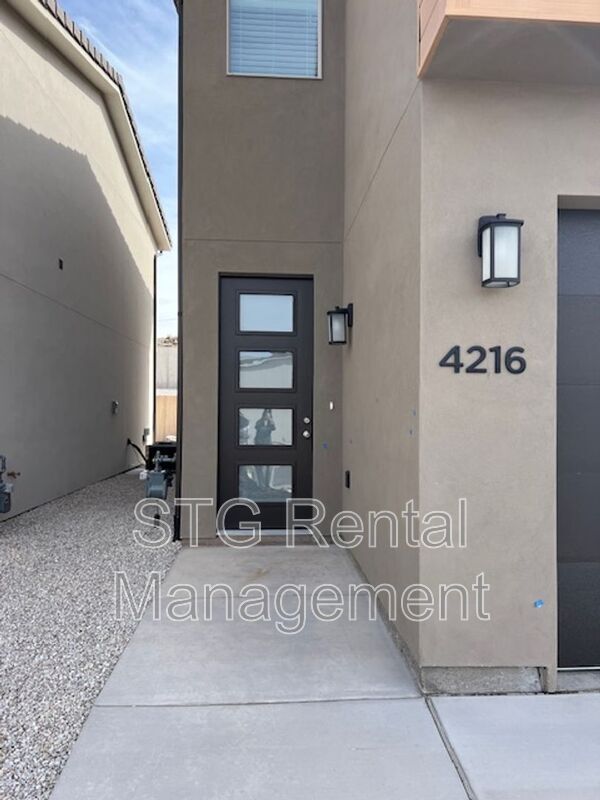 Building Photo - 4216 Strider Ln
