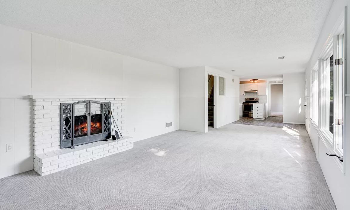 Building Photo - 83 Crystal View Cir
