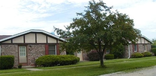 Lakewood Apartments - Terre Haute, IN | Apartment Finder