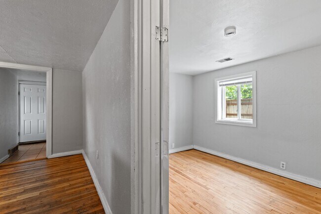 Building Photo - 840 North St