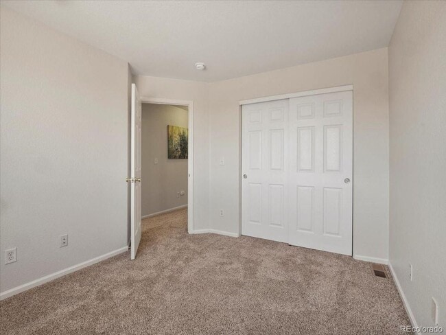 Building Photo - FABULOUS 3-BDRM, 3-BATH HOME IN GORGEOUS C...