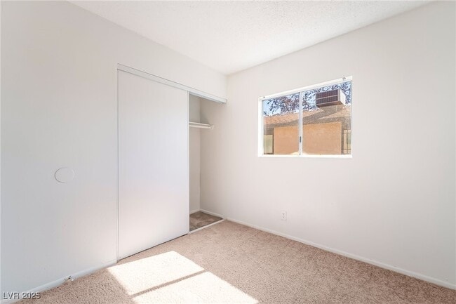 Building Photo - 233 N 18th St