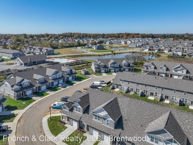 Building Photo - 3 br, 2.5 bath House - 728 Mickelson Way