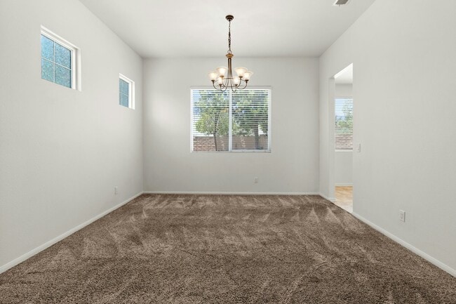 Building Photo - 1067 Princess Kyra Pl