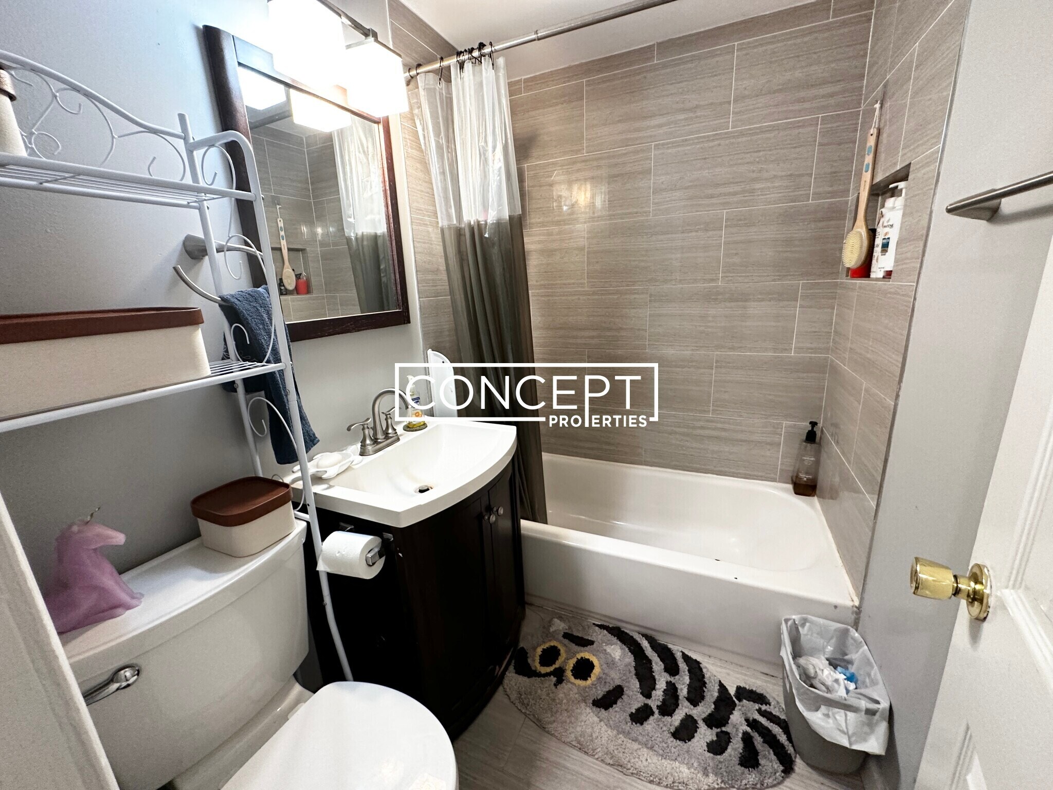 Building Photo - 777 Parker St