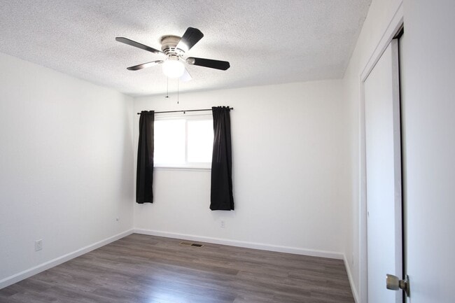 Building Photo - Charming residence for rent with perfect b...