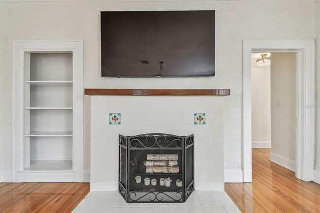 Building Photo - 3120 S Julia Cir
