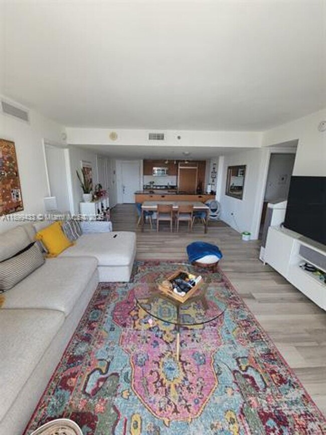 Building Photo - 50 Biscayne Blvd