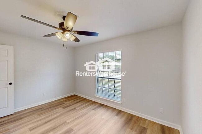 Building Photo - MOVE IN READY - 3BED/2BATH - PLANO, TEXAS