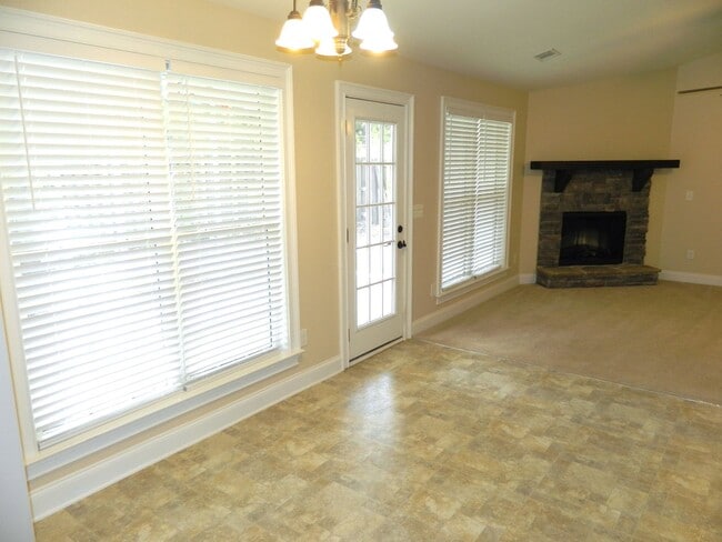 Building Photo - 9515 Berwick Ct