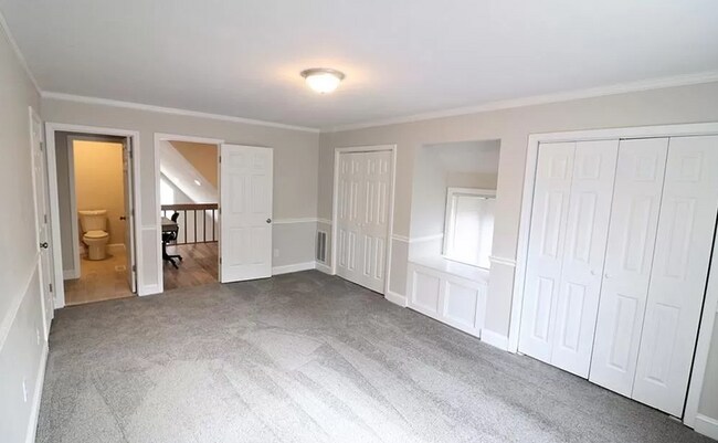 Building Photo - 5733 Waterwood Dr
