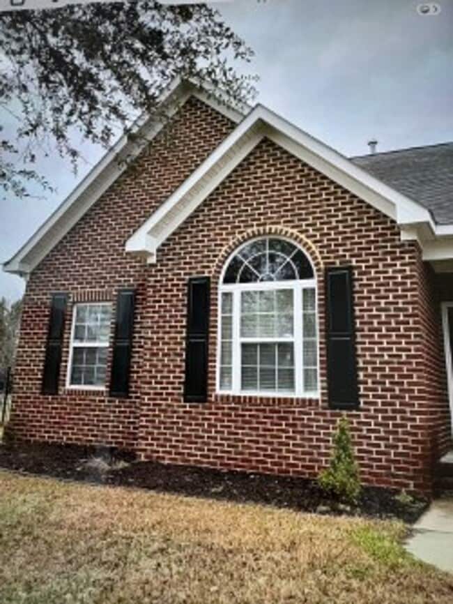 Building Photo - Harbour Breeze Estates