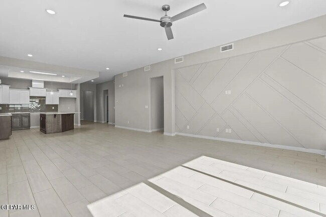 Building Photo - 1408 Harlan Pt