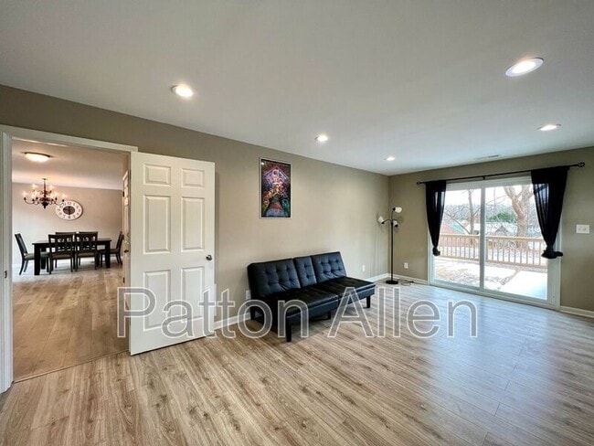 Building Photo - 63 Ben Lippen Rd