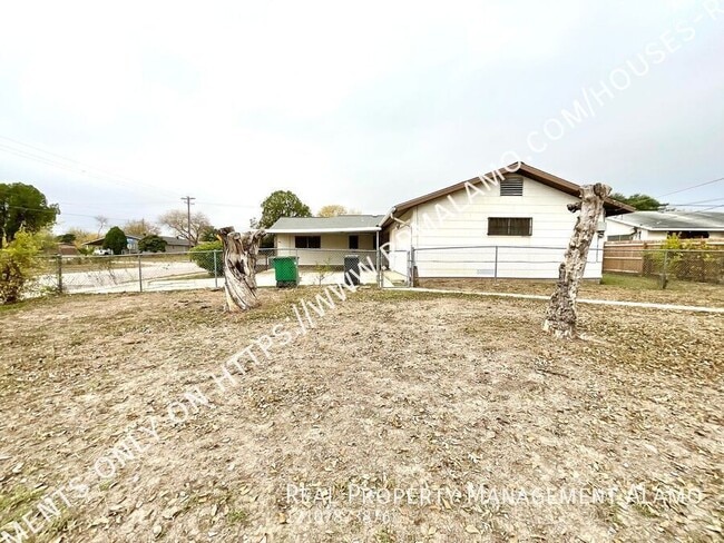 Building Photo - 1714 Westmar Dr