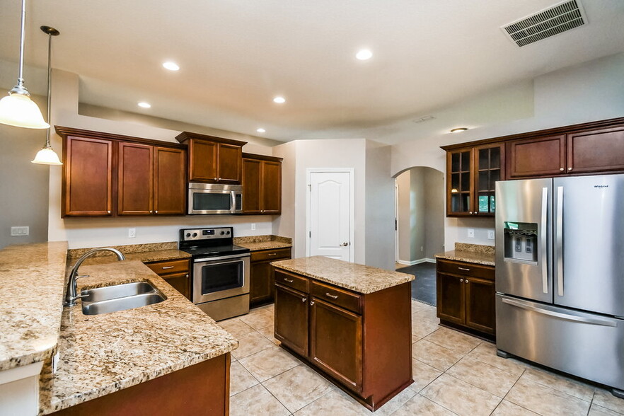 Building Photo - 4127 Sandhill Crane Terrace