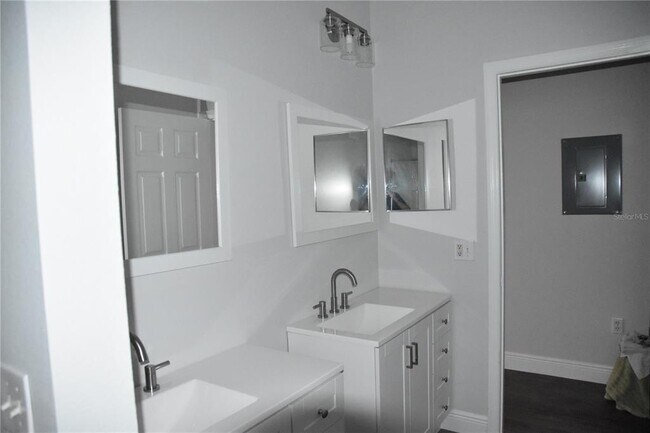 Building Photo - 316 Southern Pecan Cir