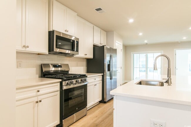 Building Photo - 2382 Elowen Ln