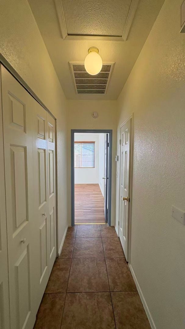 Building Photo - 5155 W Tropicana Ave