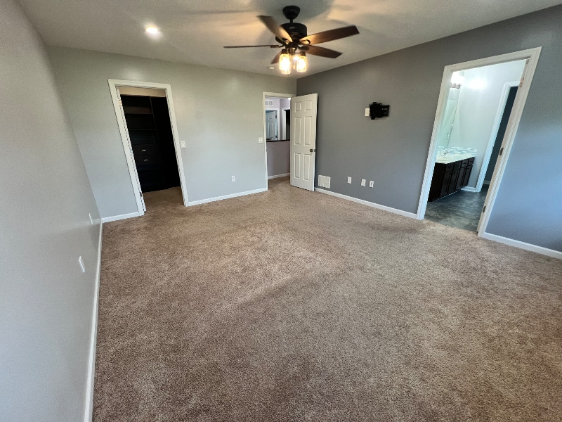 Building Photo - 820 Harbor Woods Dr