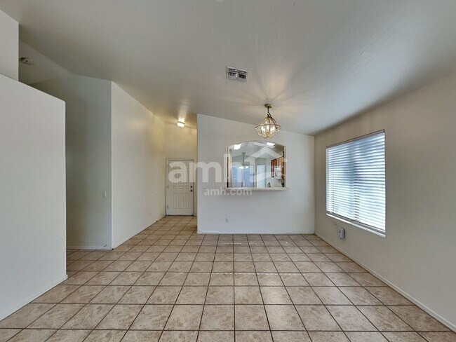 Building Photo - 11038 E Delta Ave