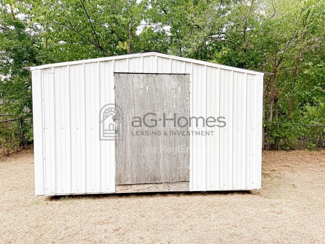 Building Photo - 1417 NW 95th St