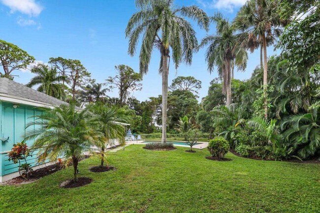 Building Photo - 5554 Hibiscus Rd