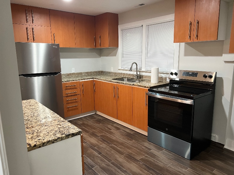 Building Photo - 810 W Rankin Ave