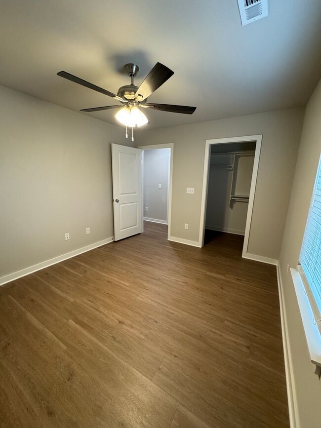 Building Photo - New Beginnings Start At AMRR: Spacious 2 Bedroom In Centerton, AR!