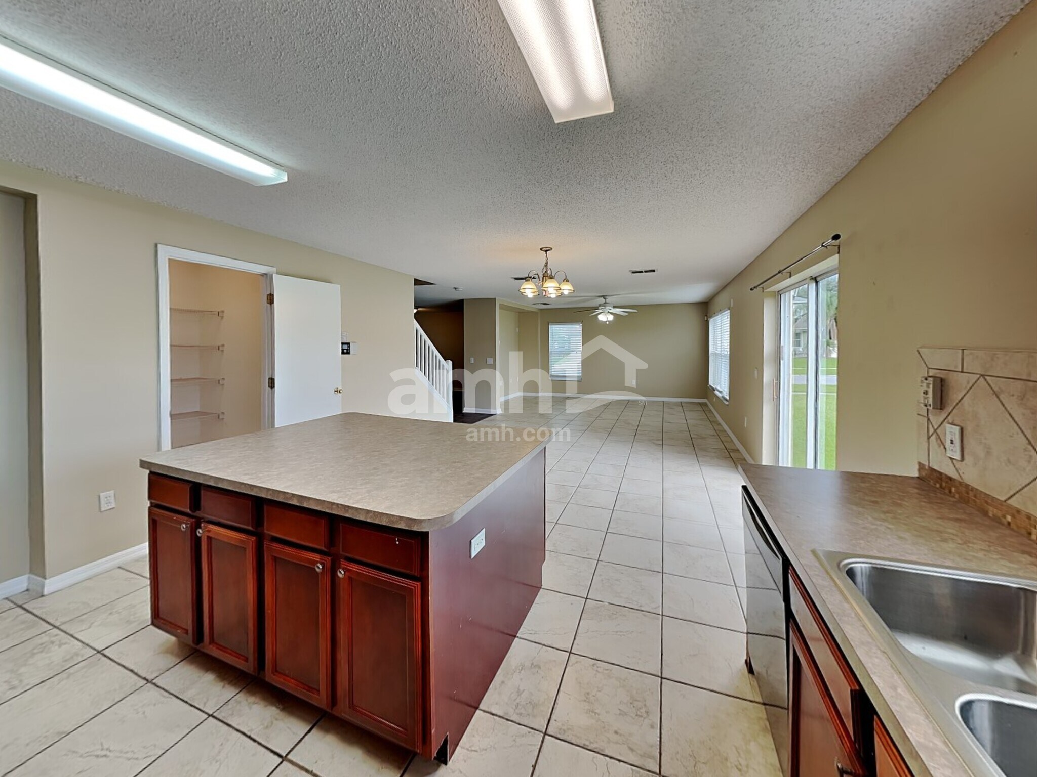 Building Photo - 901 Anchorage Ln