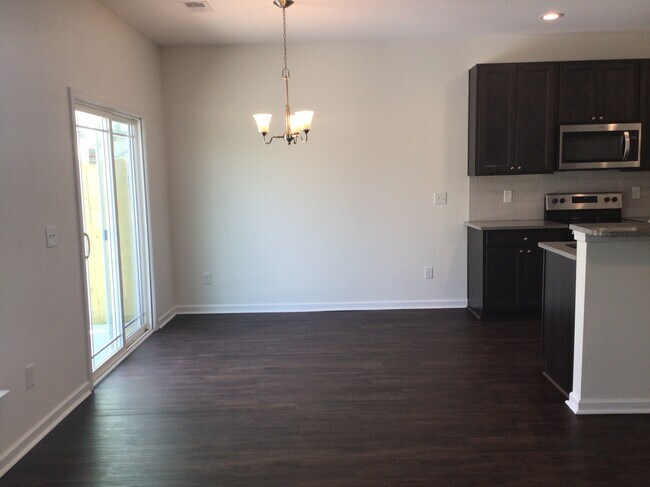 Building Photo - 137 Caledonia Dr