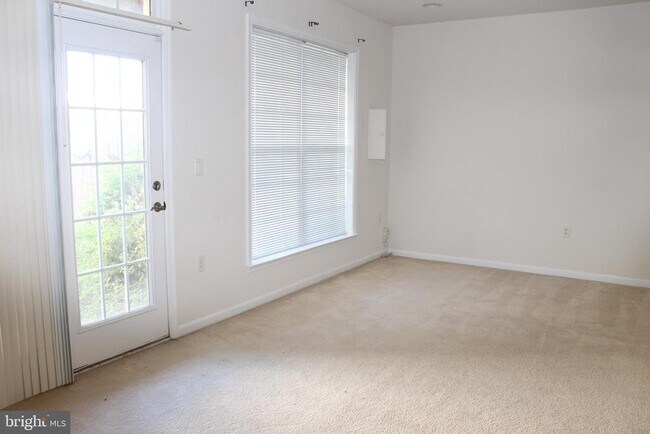 Building Photo - 16382 Gangplank Ln