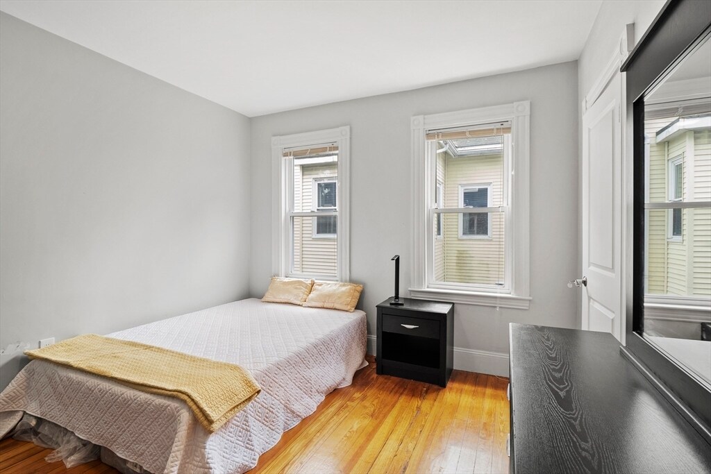 Building Photo - 139 Adams St