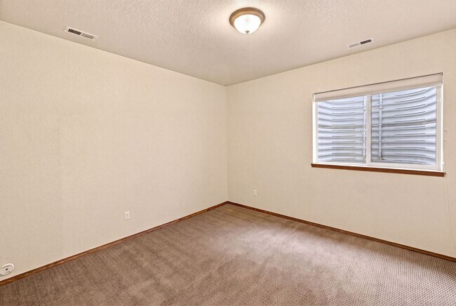 Building Photo - 8803 Wolf Lake Drive