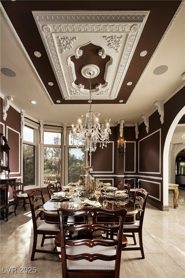 Building Photo - 8801 Palm Greens Ct