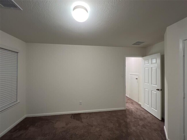 Building Photo - 5719 Texas Sage Dr