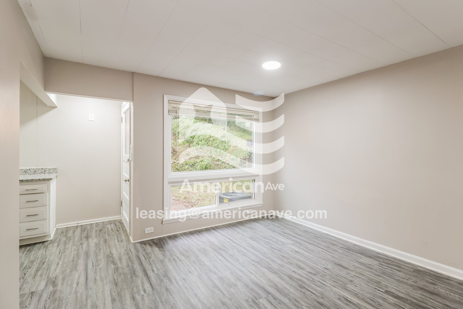 Building Photo - 1224 6th Ave