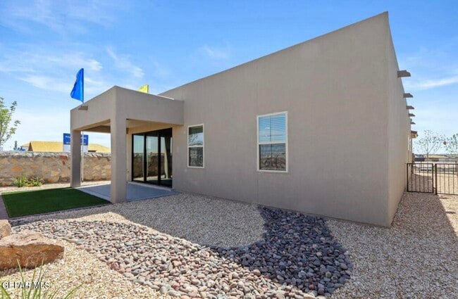 Building Photo - 257 Adamtowne Dr