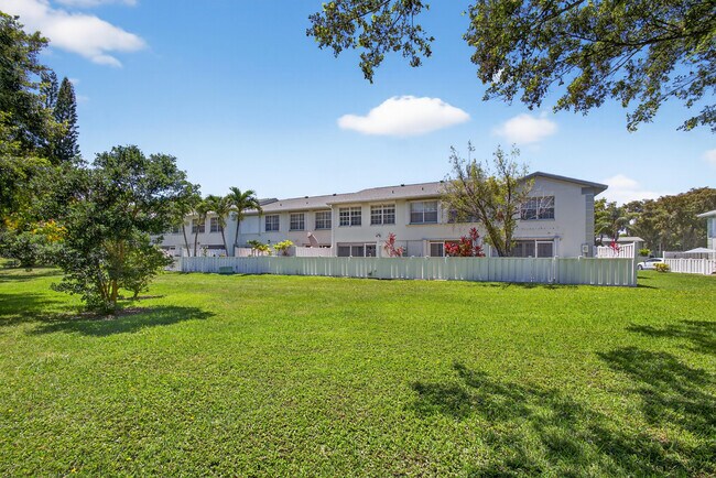 Building Photo - 3708 Savoy Ln
