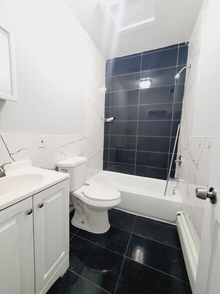 Unit 2 - 168 Fulton Ave