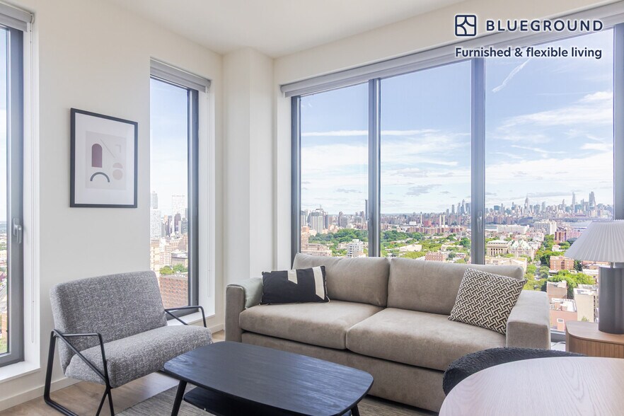 Primary Photo - 545 Vanderbilt Ave