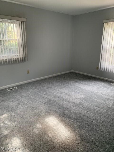 Building Photo - 6995 Carriage Hill Dr