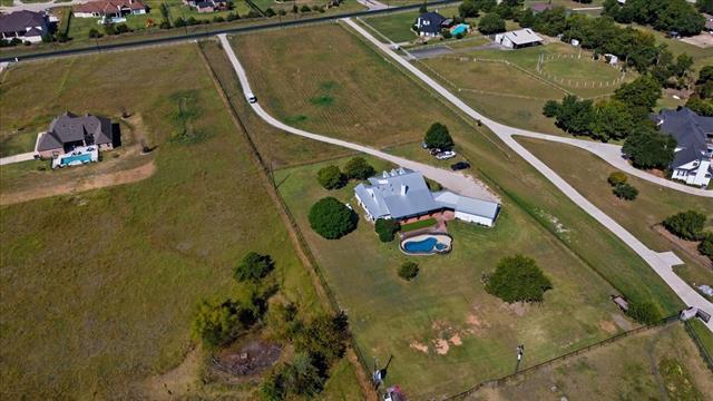 Building Photo - 1095 Stinson Rd